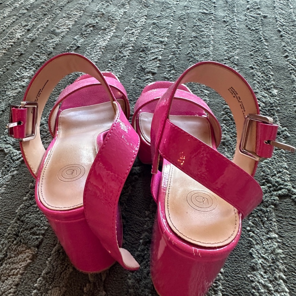 Urban Outfitters Pink/Fuschia Block Heel Sandals, Size 8/39 - Picture 5 of 7